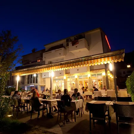 Guest house Pansion Burin 3*