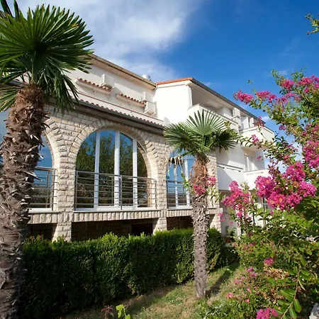 Pansion Burin Baška