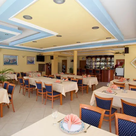 Guest house Pansion Burin