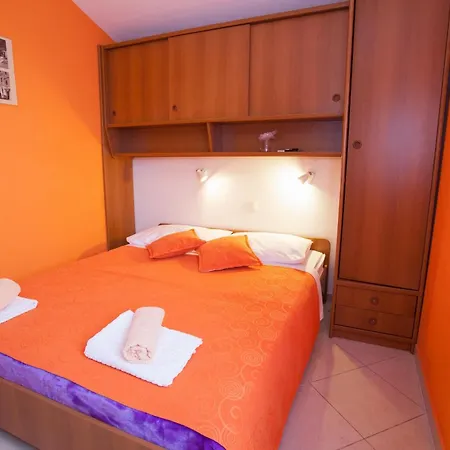 Pansion Burin Affittacamere Baška