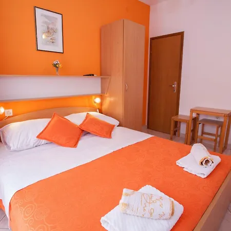 Pansion Burin Pensionat Baška