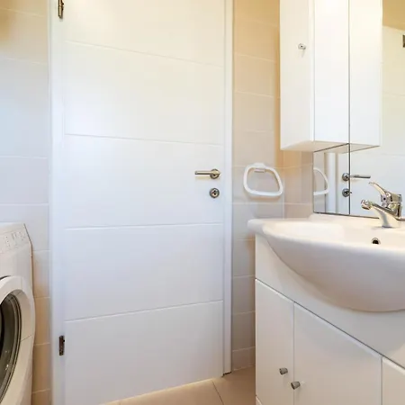 Pansion Burin 3* Baska (Krk)