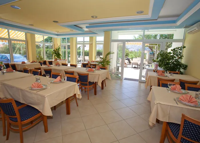 Πανσιόν Pansion Burin