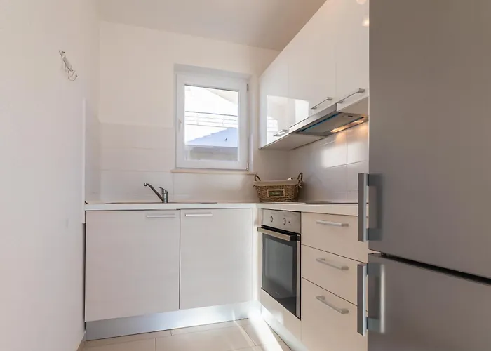 Pansion Burin 3* Baška